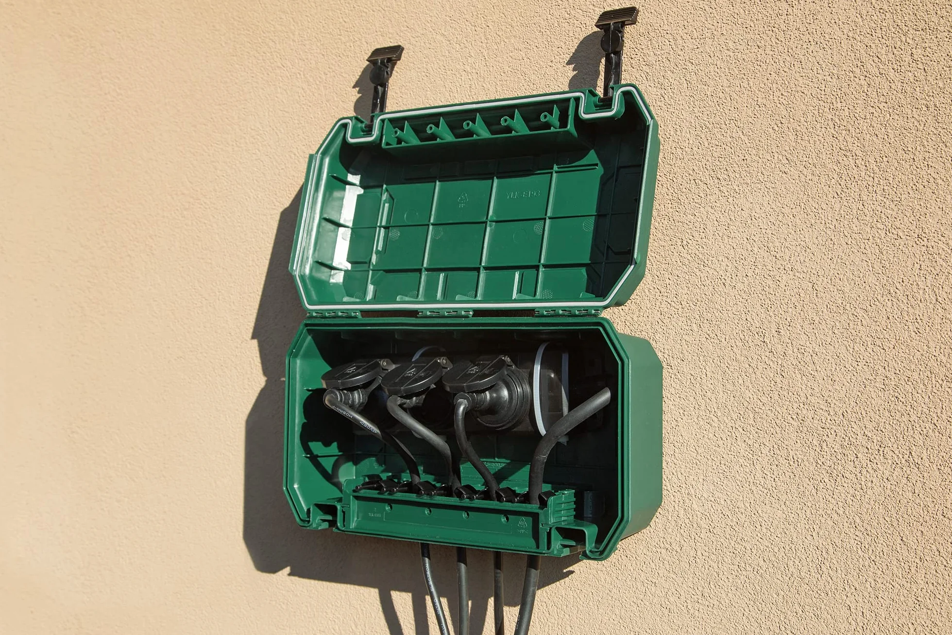 Electraline Boîte de protection étanche IP54 Organisateur de câbles 5 sorties 320x180x126 mm