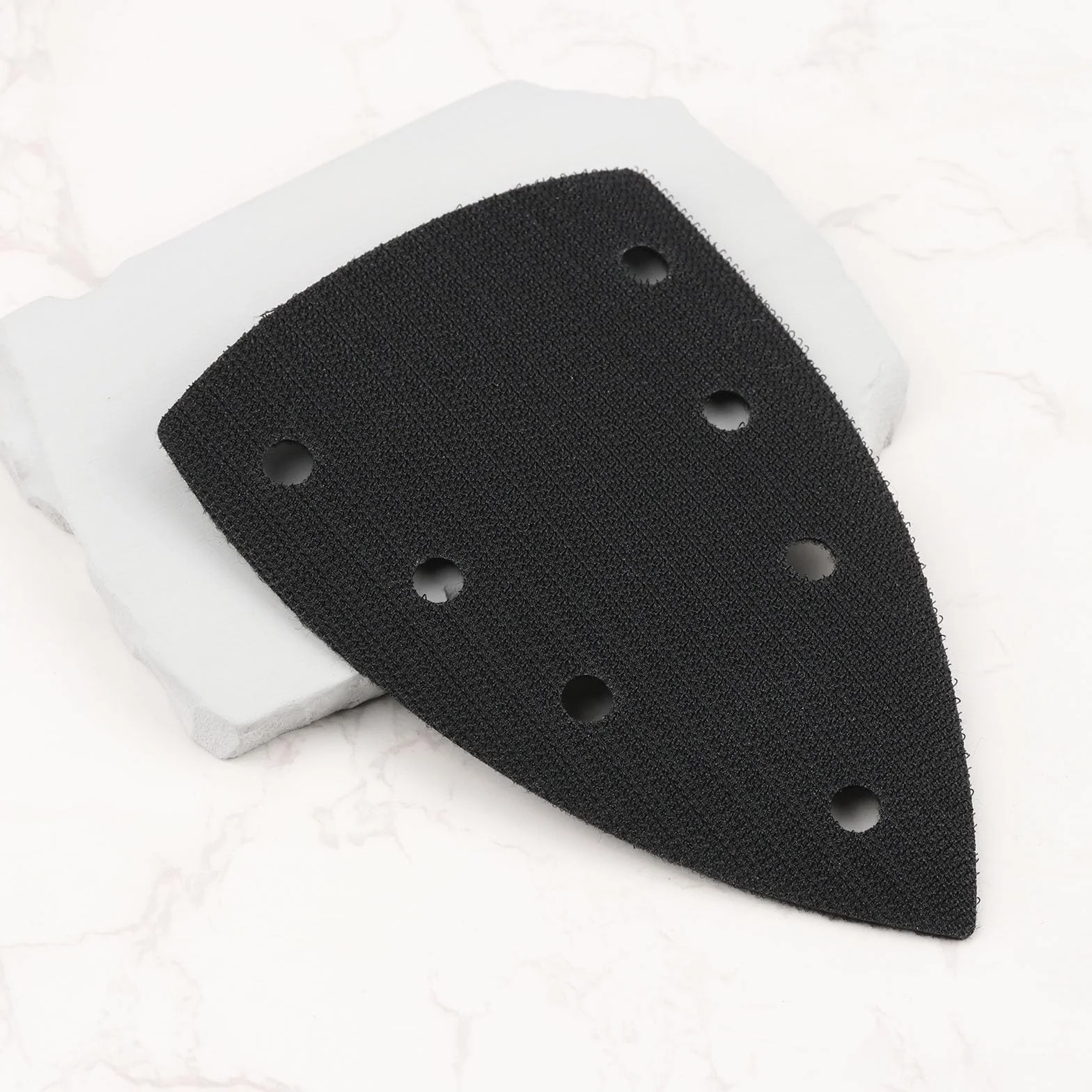 Lot de 2 patins de ponçage triangulaires auto-adhésifs compatibles Bosch 100 x 150 x 150 mm 7 trous