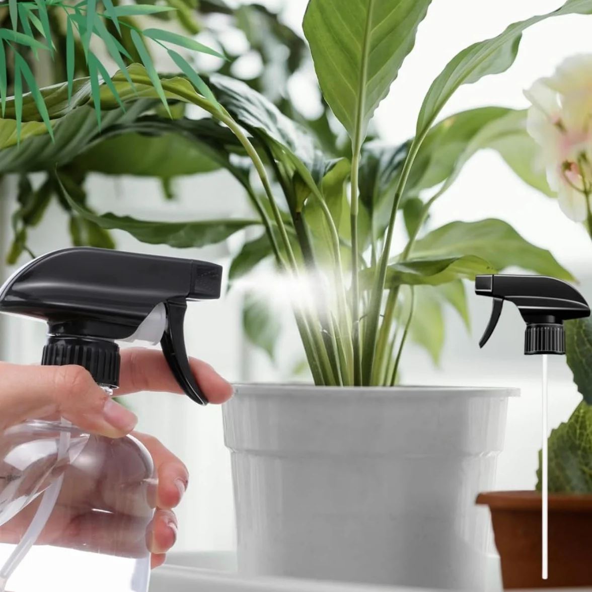 Têtes de Pulvérisation de Rechange Universelles,4 Pièces Buses pour Pulvérisateur à Gâchette,Pulvérisation Antibactérienne,Adaptables aux Bouteilles Usage Jardin,Nettoyage,Cuisine