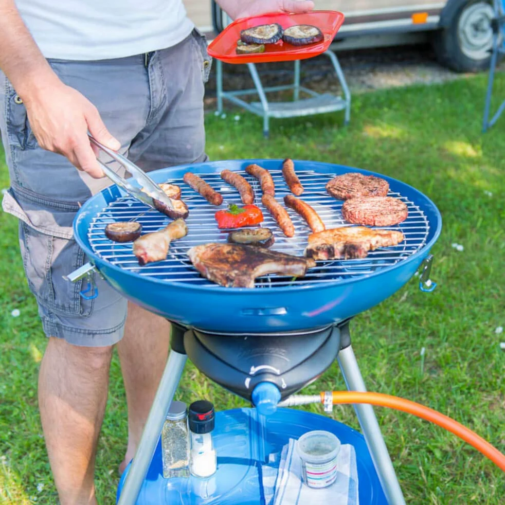 Campingaz - Plaque de Cuisson/Grill - Party Grill 600 + Flexible Hose 1,25 m + Robinet détendeur 28 mbar 500g/h
