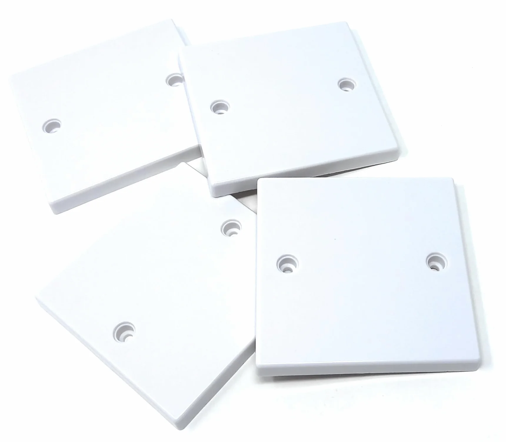 Couvercle de plaque aveugle simple pour prises électriques finition blanche 86 mm x 86 mm