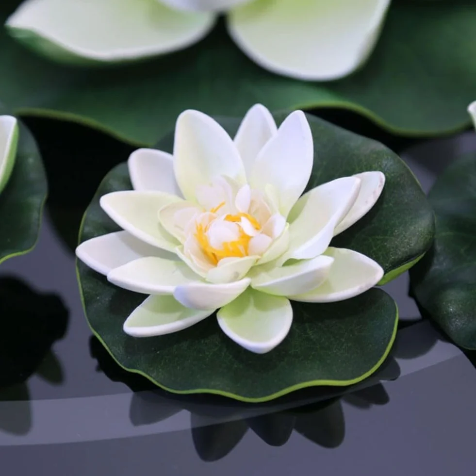 5 pièces de lotus flottants artificiels, nénuphars artificiels flottants pour bassins, fleurs, décorations de roseaux réalistes pour la maison, le jardin, la terrasse, la piscine, l’étang, la