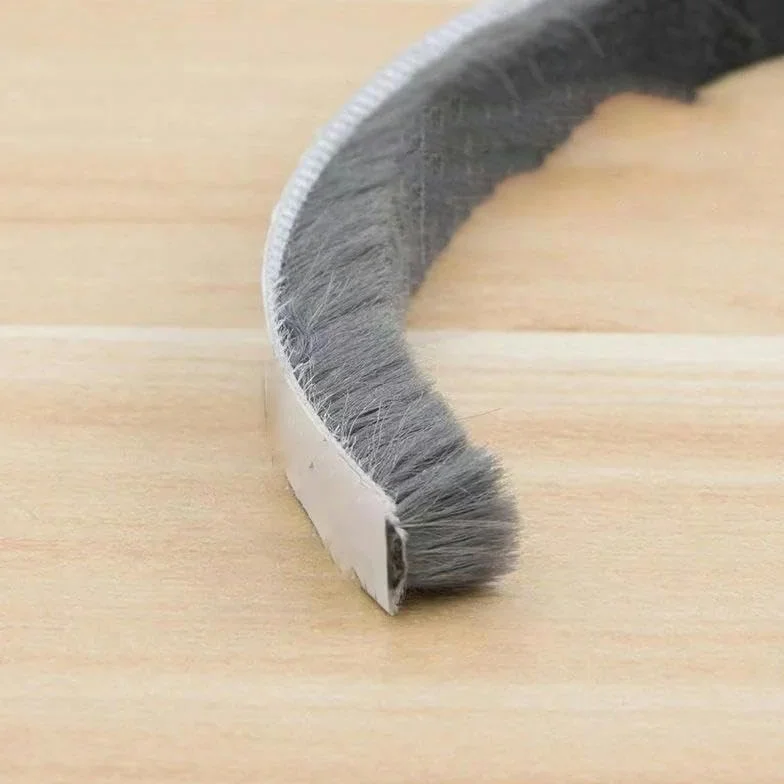 Joint d'étanchéité auto-adhésif en poils de laine pour porte et fenêtre 7/9 x 5 mm 9 mm 12 mm 15 mm 23 mm Gris Blanc Brun-gris